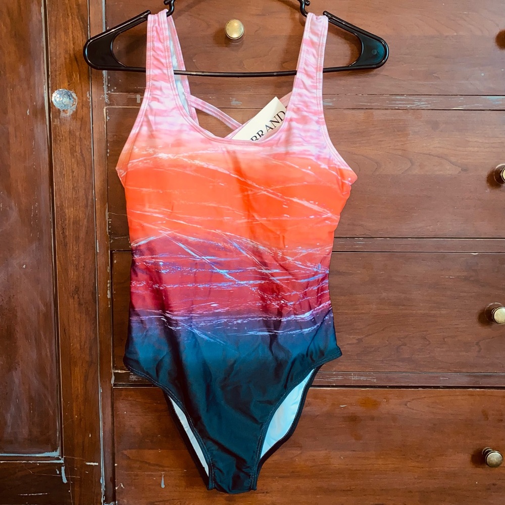 One piece swim suit